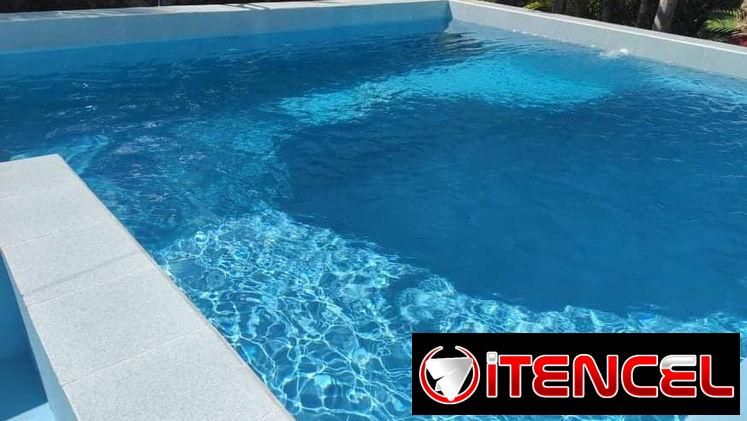 Se renta casa a 1km de la playa de Guanabo con piscina por el gato verde. +53 54026428