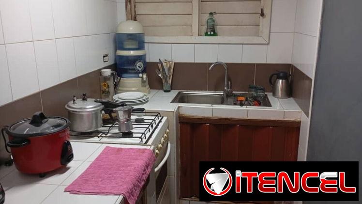 150 USD MENSUALES ALQUILO APTO INDEPENDIENTE EN PLAYA EXCELENTE OFERTA Y ZONA MUY BUENA