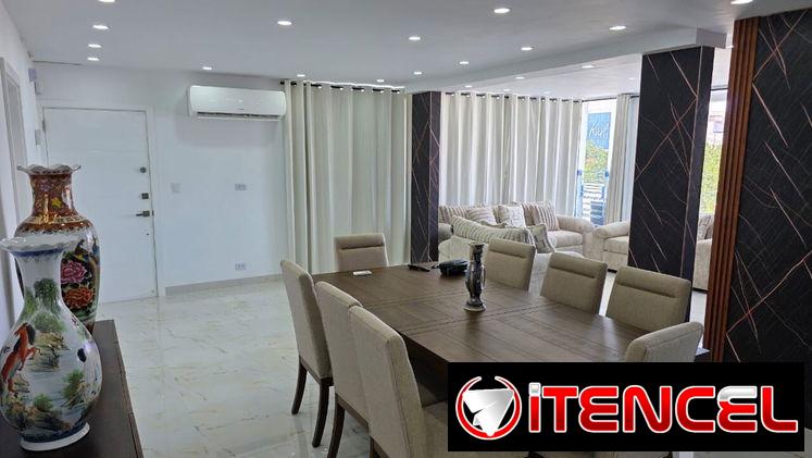 Apartamento de Lujo de 4 cuartos en Miramar