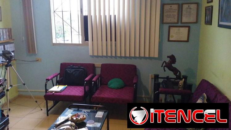 VENDO APARTAMENTO DE DOS CUARTOS CON AIRE ACONDICIONADO EN PLAYA