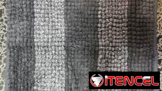 Alfombra de chenilla. (dh)