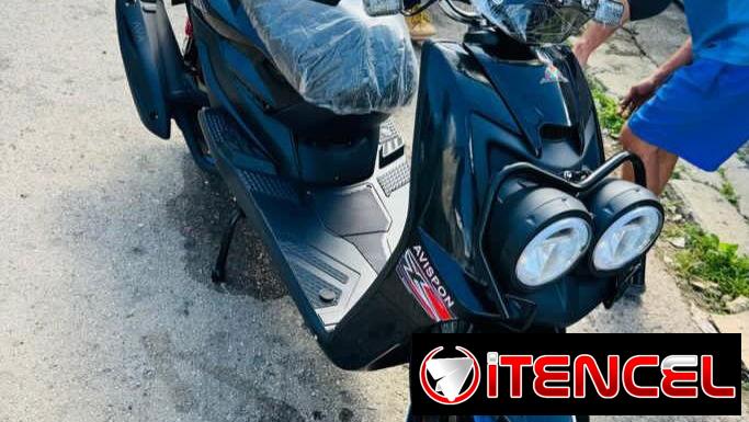 MOTO COMBUSTION / AVA AVISPÓN 180cc / NUEVA A EXTRENAR POR USTED / BUENA AUTONOMIA / PAPELES EN REGLA /