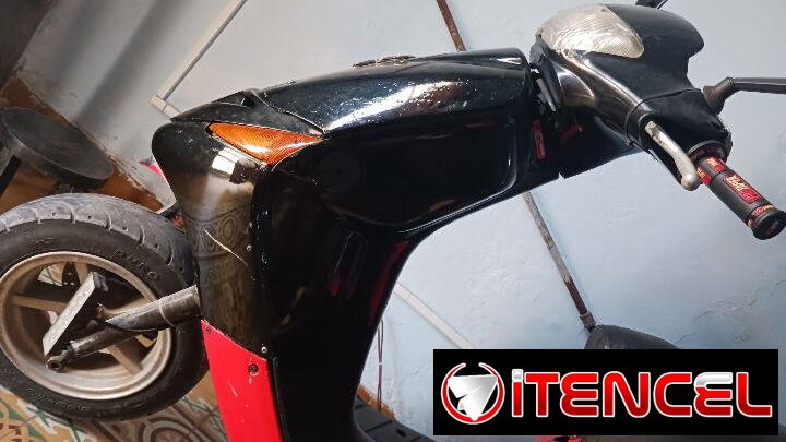 Se vende Peugeot con propiedad y circulación