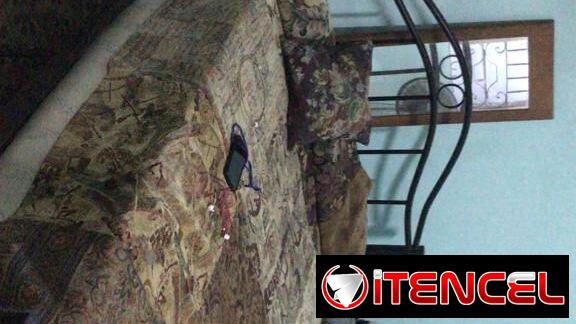 Permuto casa de 3/4 en Centro Habana por apto de 2/4 en Plaza. Carlos, móvil 52914572