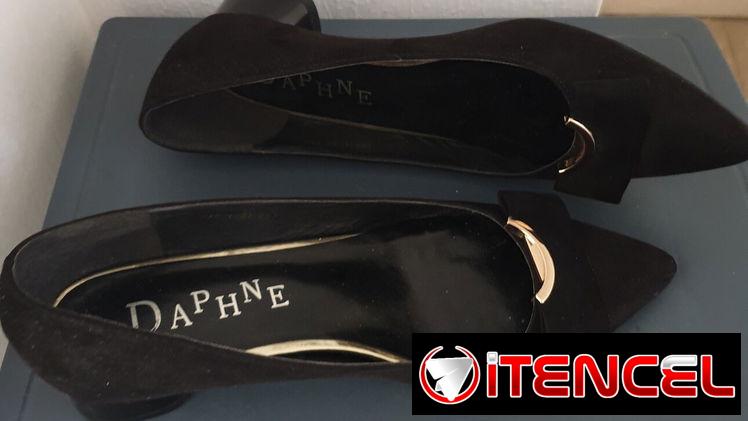 Zapatos negros Dafne