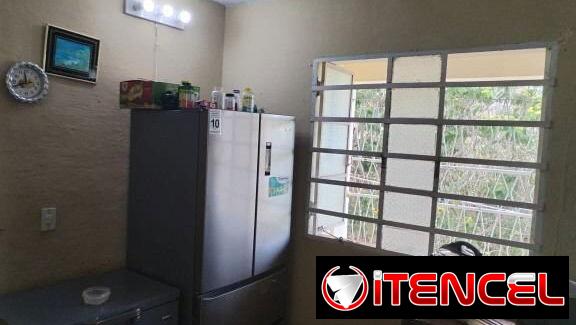 Se vende Apto en Zona Residencial en 3er piso en víbora Park*