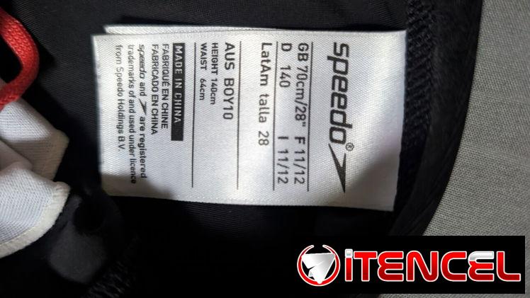 Trusa marca Speedo, para varón talla 28. ( Para niño alguien muy delgado)