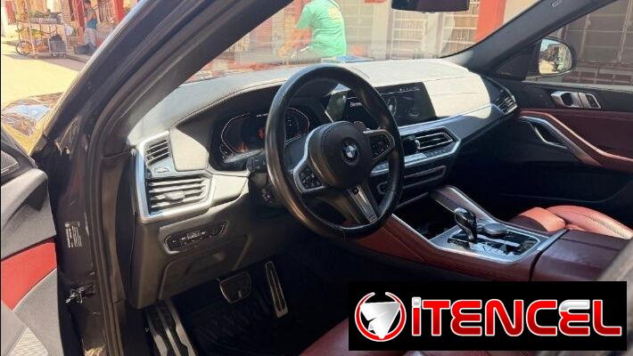 BMW X6 M50i 2022. V8 biturbo