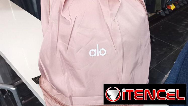 Mochilas. Alo, Louis Vuitton y Amiri