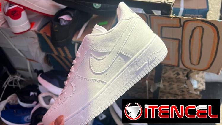 Tenis variados