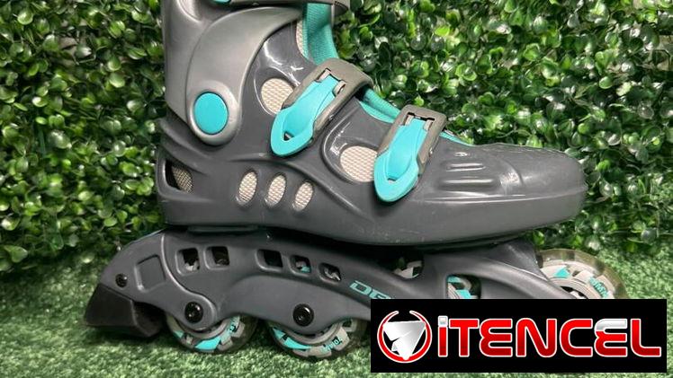 Patines originales y cascos para niñas y niños