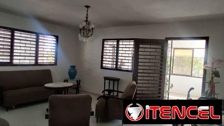 BIPLANTA EN ALTOS EN SANTOS SUÁREZ: ESPACIO, PRESTIGIO Y NEGOCIO!