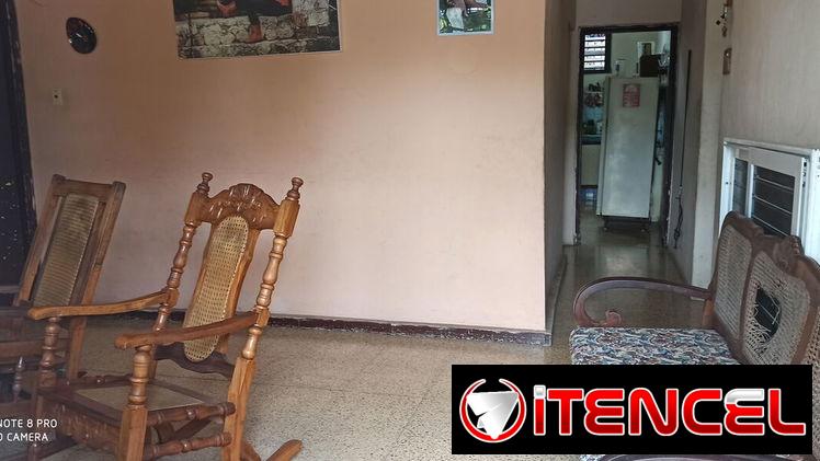 Venta de casa 4/4 en Lawton