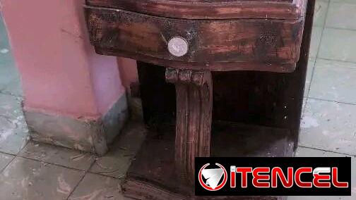 Vendo juego de muebles de Caoba. Años 40