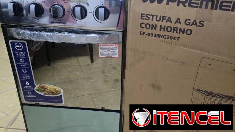 Cocina de gas con horno 240 USD. Nueva en su caja 📦, son de cuatro hornilla de bronce, traen magneto, son de acero inox
