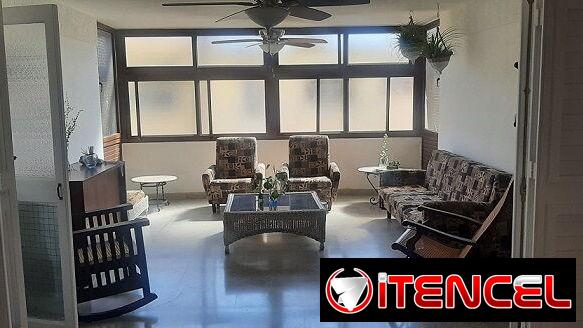 SE VENDE O PERMUTA APARTAMENTO EN MIRAMAR