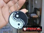 Cuños, gafetes, bolígrafos y llaveros. Todo personalizado