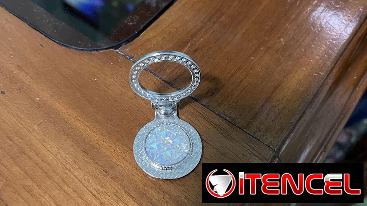 Tengo estos sujetadores para su móvil, evite las caídas accidentales!