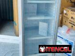 Refrigeradores y neveras exhibidoras