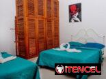 Se renta apto privado, primer piso, de dos habitaciones en centro habana. 54026428
