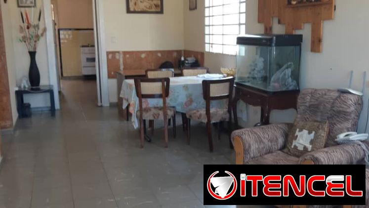 OPORTUNIDAD ÚNICA 🏡🏡🏡  Propiedad Capitalista. Casa Biplanta en Altos  9na y 88 PLAYA