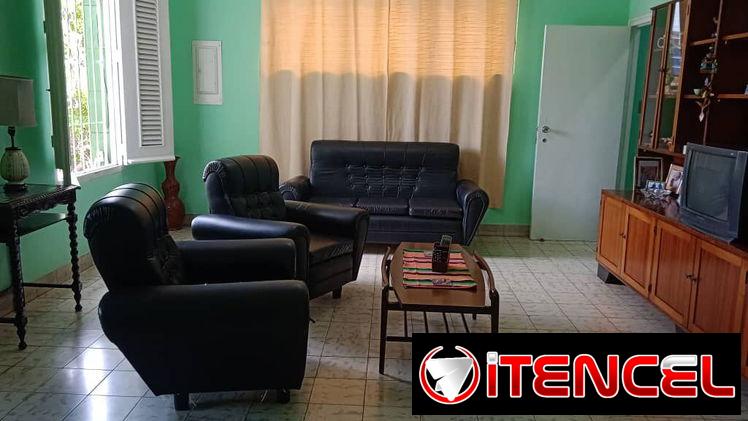 🔑 Renta Mensual de Casa de 2 Habitaciones en Santos Suárez con Terraza y Garaje REF 1292