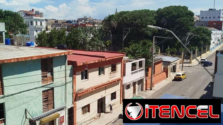 Apartamento con ubicación Premium en el Límite de Vedado !!!