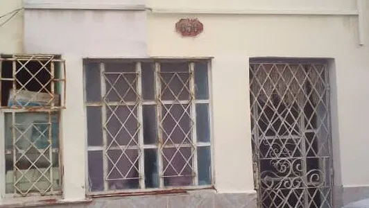 Vendo casa puerta a la calle  en Centro Habana