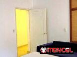Amplio apartamento en bajos en el vedado