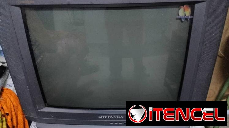 Televisor Atec Panda, funcionando