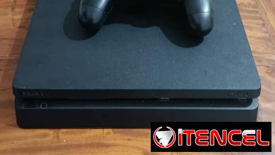 PS4 SLIM (Oferta en rebaja)