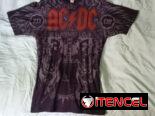Si le interesa pullover negro nuevo de talla S a 7000 pesos