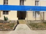 APARTAMENTO EN EL VEDADO,  PLANTA BAJA Y PUERTA A CALLE.