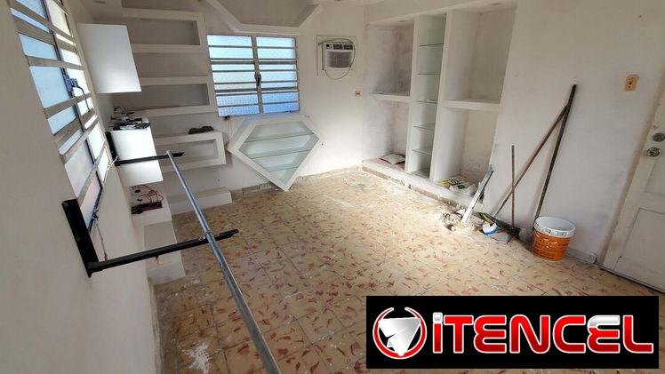 Mini tienda pa negocios y Apto1/4  54664765 en 9na y 90 playa