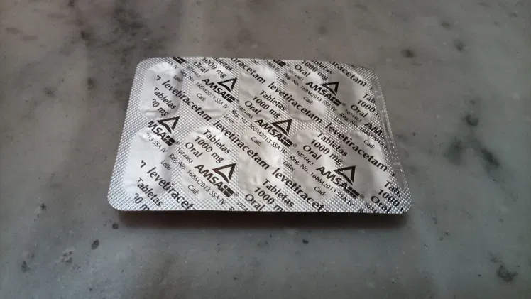 Levetiracetam ( 1000mg 10 pastillas )