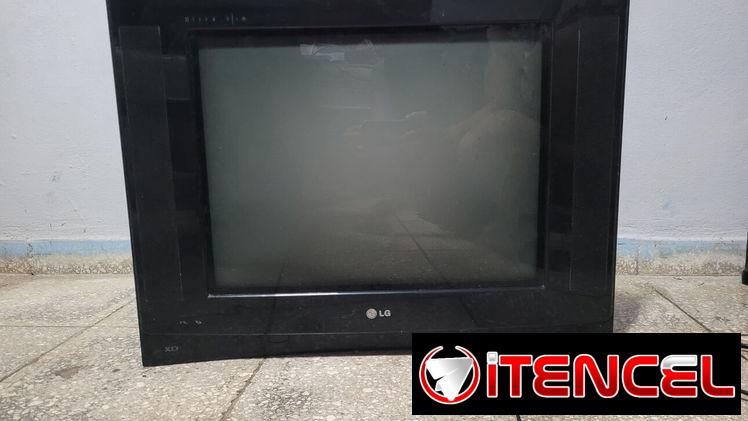 Televisor LG de uso en perfecto estado