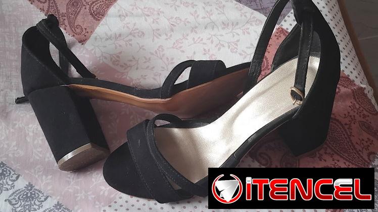 ZAPATOS DE TACÓN CUADRADO