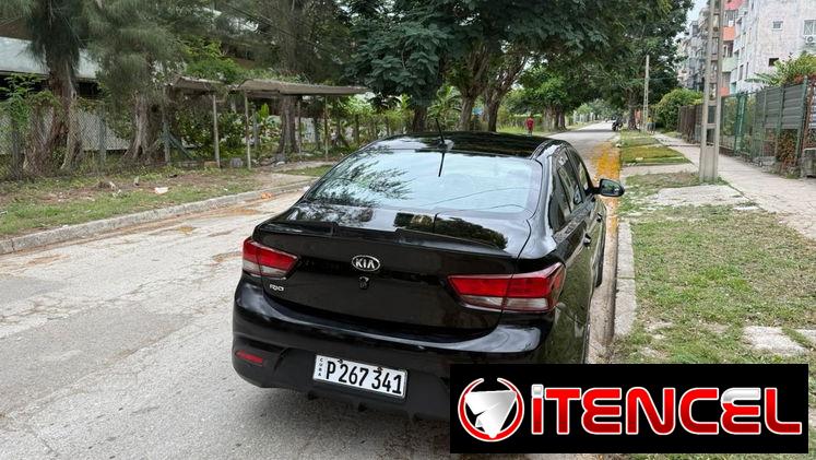 Vendo un negocio kia río, 2019 con 130,000 millas