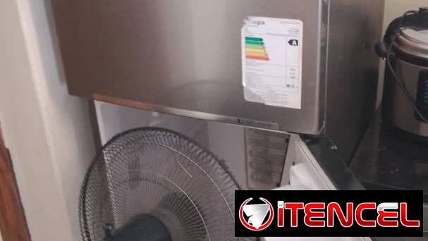 Técnico de refrigeración inverter