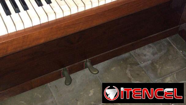 🎹 PIANO VERTICAL GORS AND KALLMAN – OPORTUNIDAD 🎹 Se vende hermoso Piano vertical Gors and Kallman, ideal para estudia