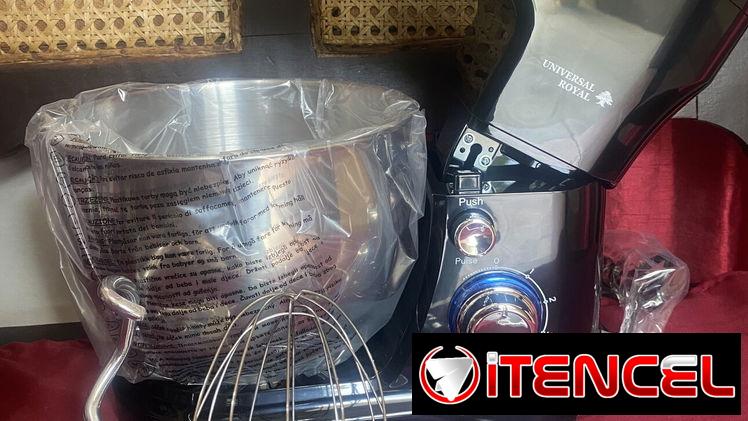 Merenguera o Mezcladora Universal Royal 1000w