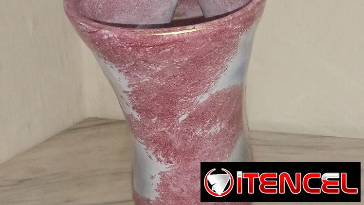 Búcaro de porcelana