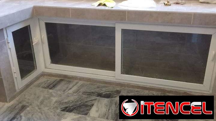 Marquetería de aluminio y cristalería