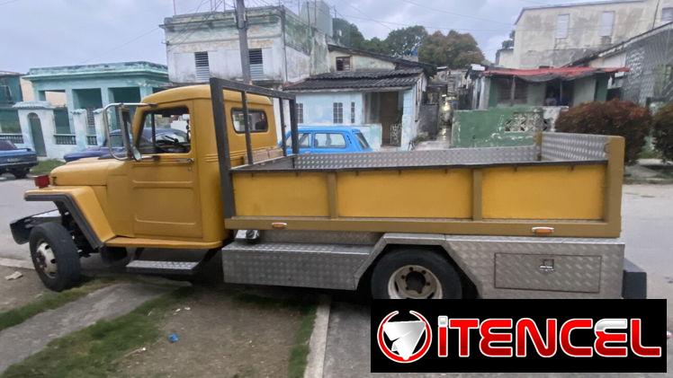 Camioneta para cargas y mudanzas. Se hacen viajes a provincia. 54633692 Abel.