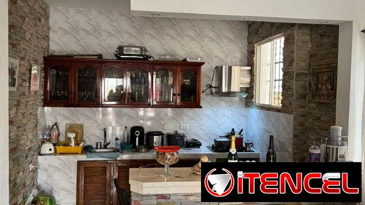 Oferta!!! apto en bajos de 2 cuartos en Miramar!!!! En perfecto estado!!!!