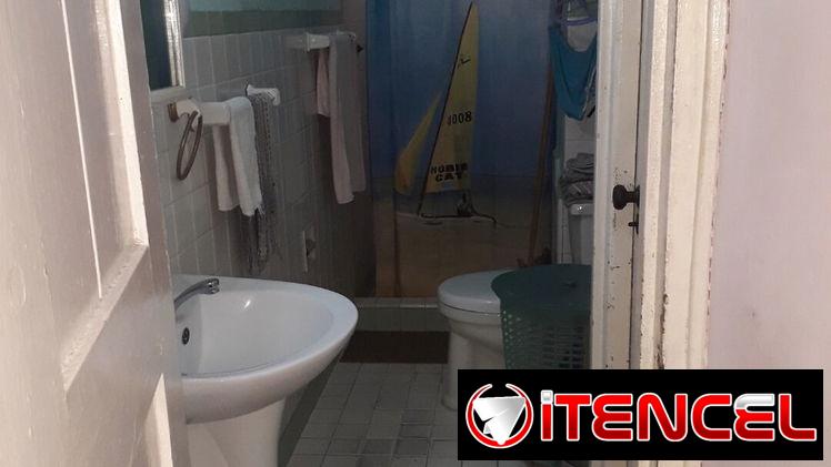 Se vende apto en Centro Habana