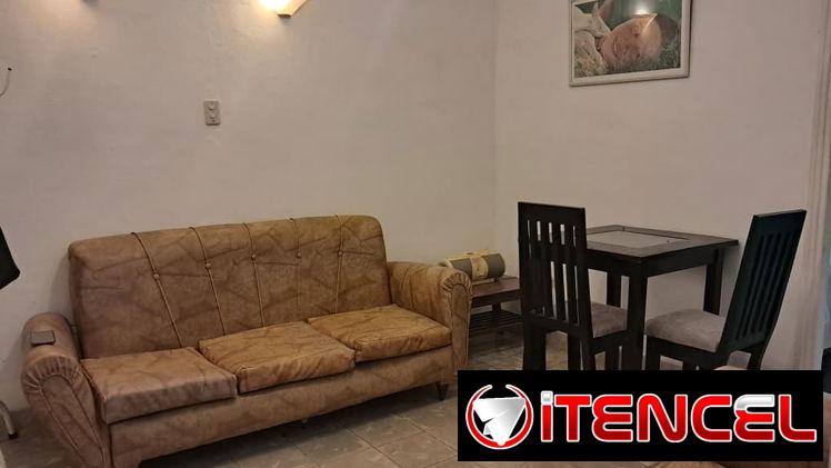 Rento en Vedado de forma lineal Apartamento de 1 cuarto en 17 y 18 2⁰ piso Amueblado y equipado