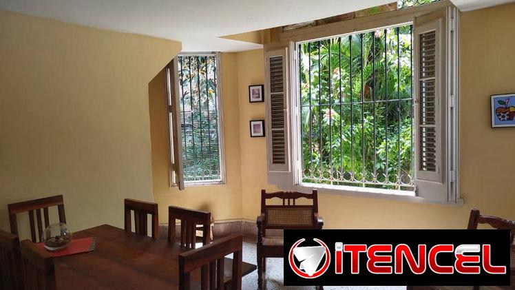 Vendo piso centrico en el Vedado