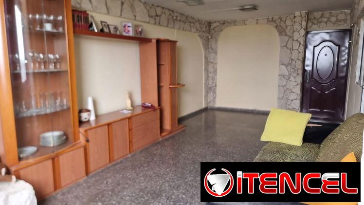 *105🏡Venta de Apto en el Bahía [ es un 12plantas con elevador,queda en el piso 11 ]* 🚘*En el edificio hay garaje y tie