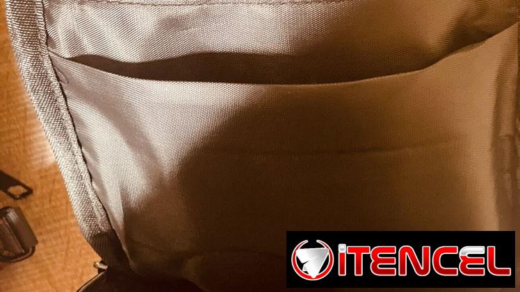 Bolso de hombre en bandolera